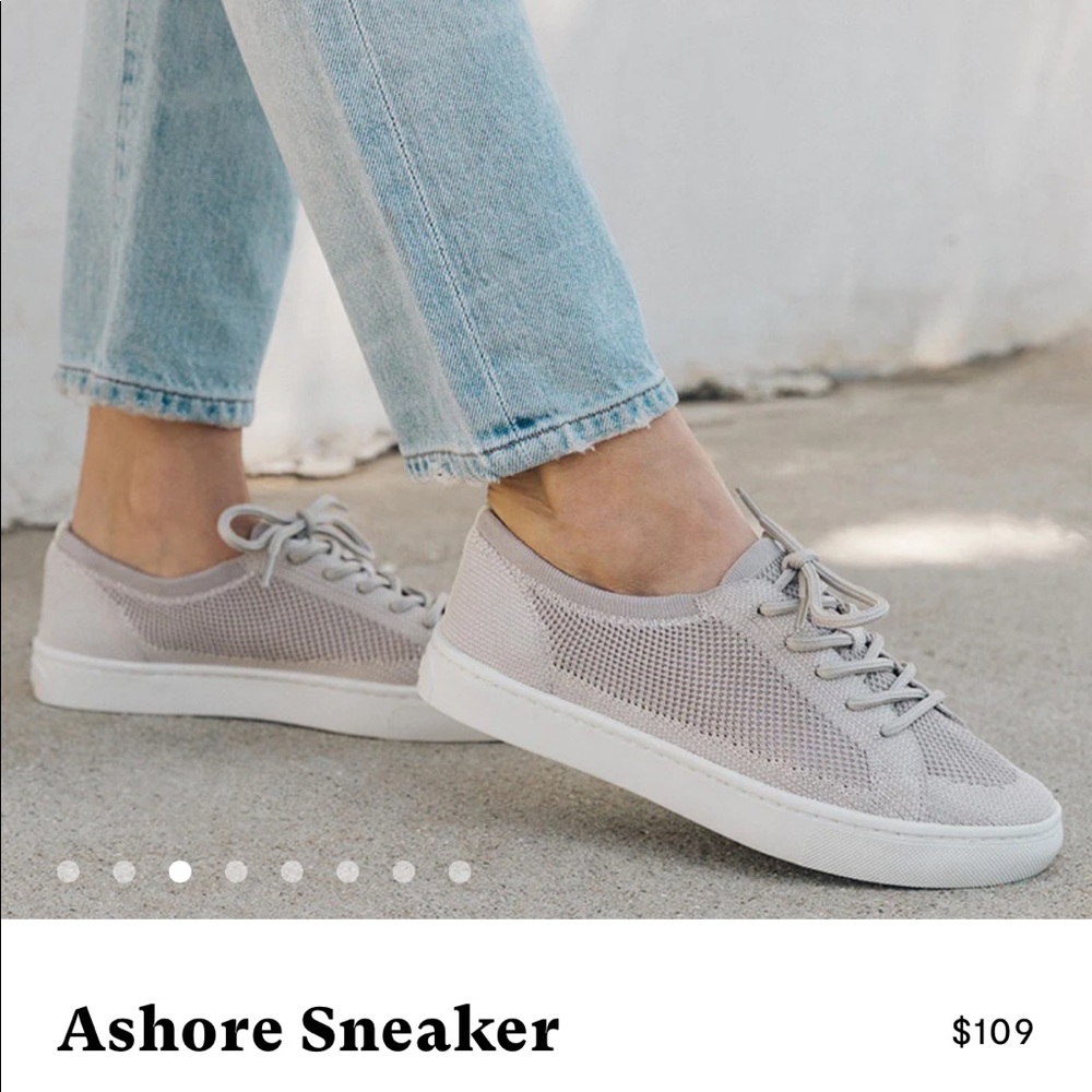 Brand new in box Saludos Eco Knit tennis shoe